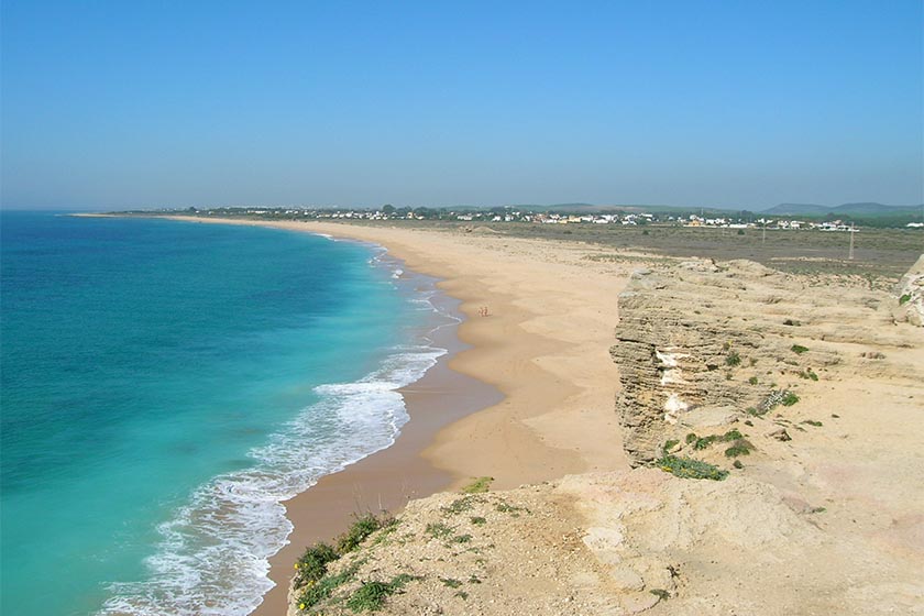 Playa de Zahora y Mangueta